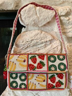 NWT VIRAL Handcrafted in India colorful handmade beaded shoulder bag